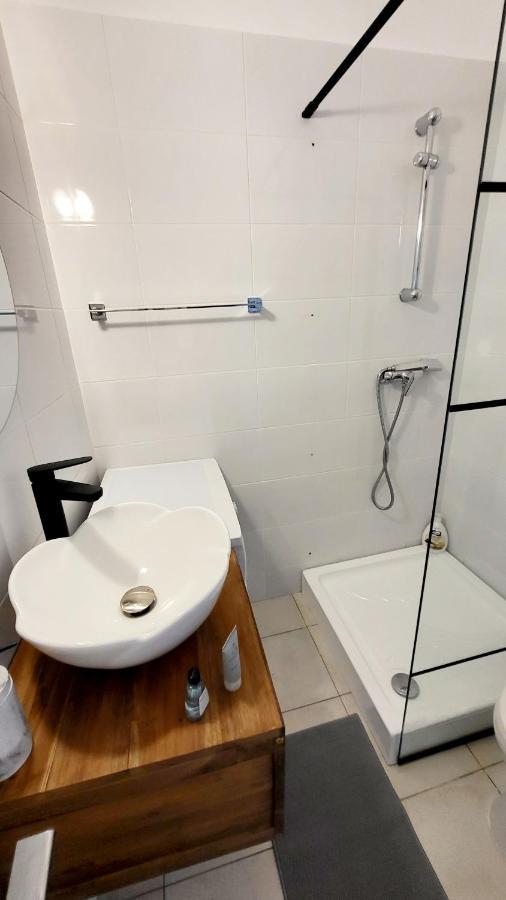 Victoriei Central Studio Apartment Bucureşti Ngoại thất bức ảnh
